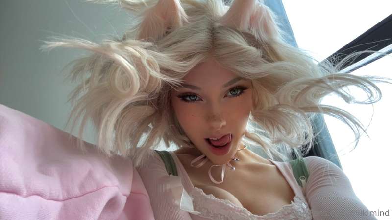 what ur cock sees before im going to suck ur soul out of u