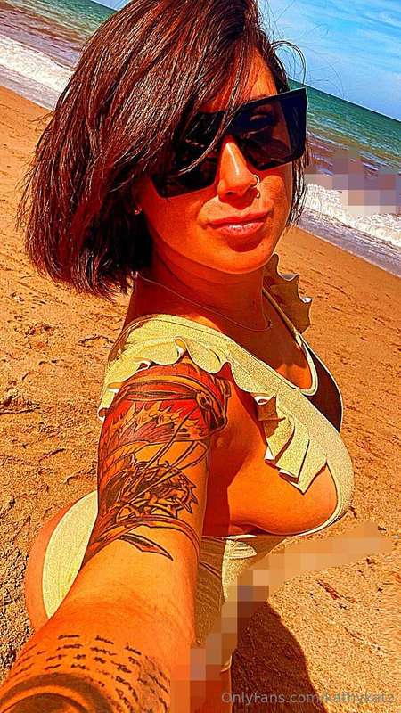 Free subscription@milkymommy11 i'm a freakky MILF doing cont..