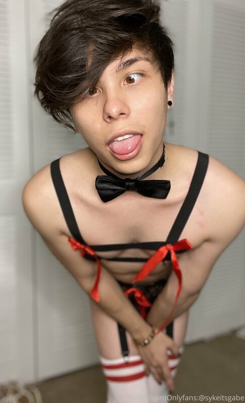 Anyone else goto work or parties wearing something kinky und.. 4