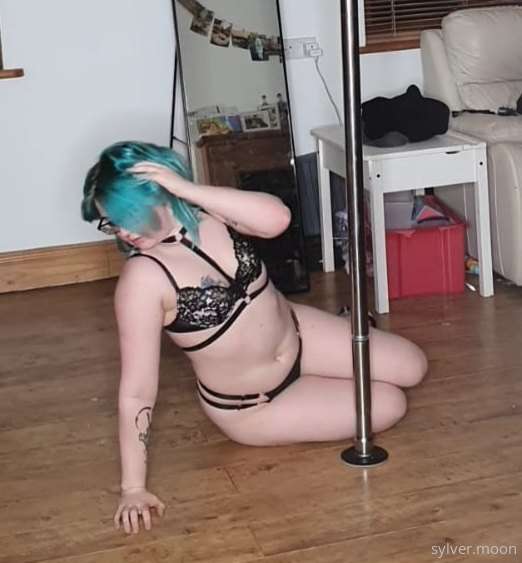 Pole + 8