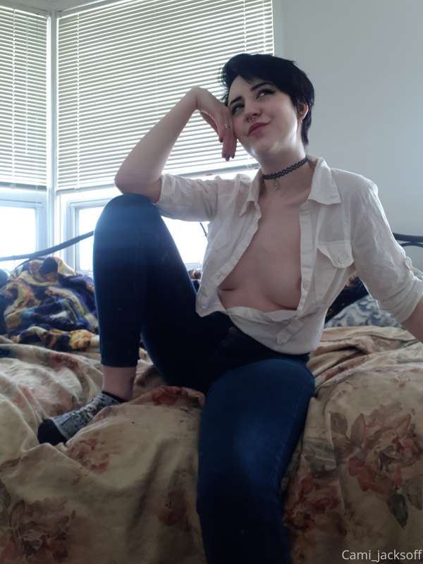 Ootd (tits out of course) from yesterday 😘


I love getting .. 3