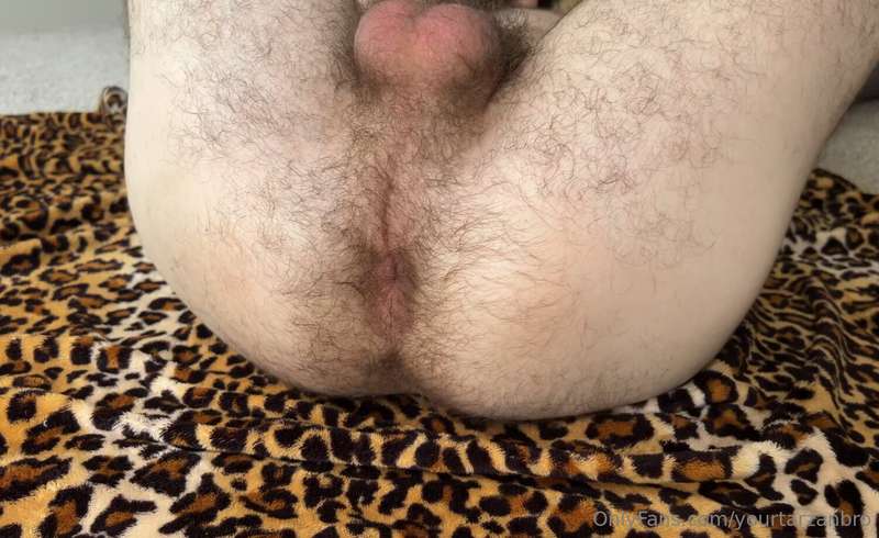 even more hairy hole and taint 😏 check in tomorrow for the w..