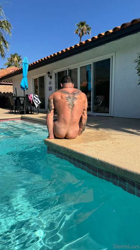 Me at the pool being a fool 😂 6