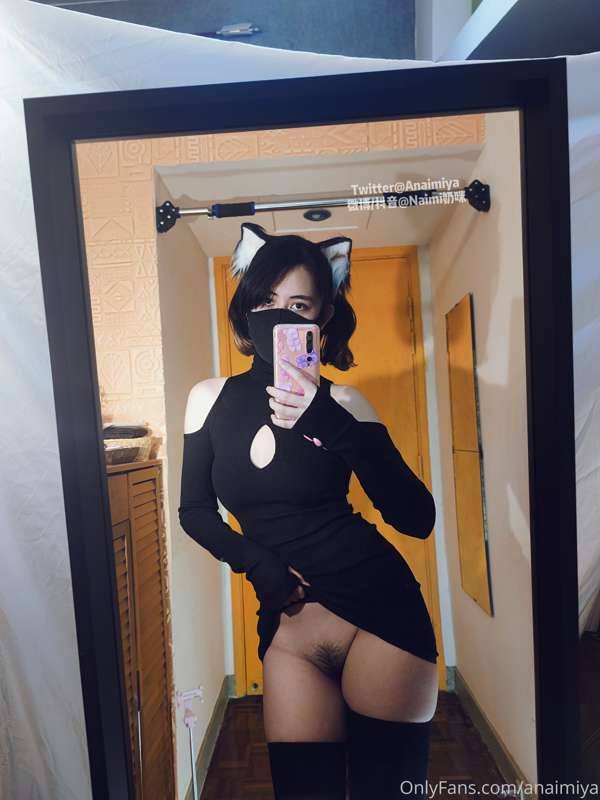 It's a Black Pussy~
是一只黑喵喵~ 3