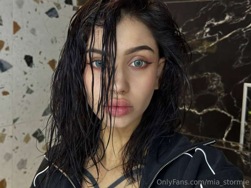 # 💖 @mia_stormie 💗TEMPORARILY FREE PAGE💗@mia_stormie💖𝙏𝙝𝙞𝙨 𝙘𝙪..
