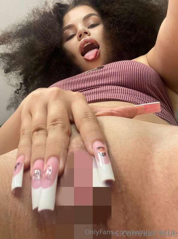 💗 This demure @liki_blue waiting to be seduced 😍 Get pussy w..
