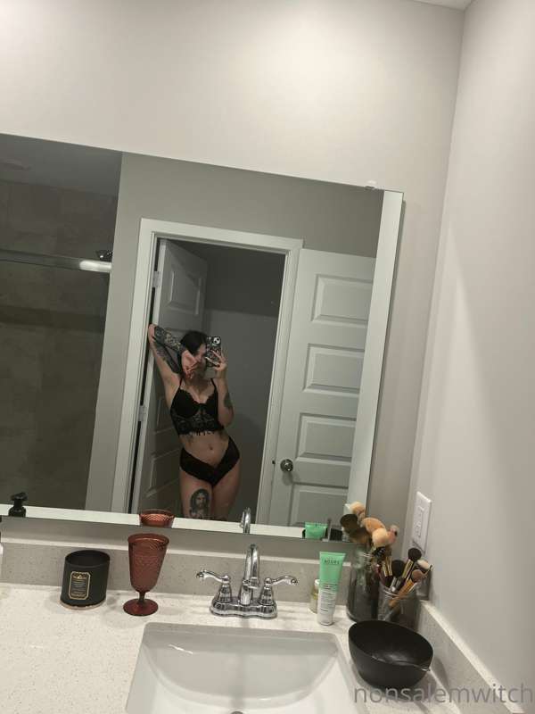 🖤🖤 2