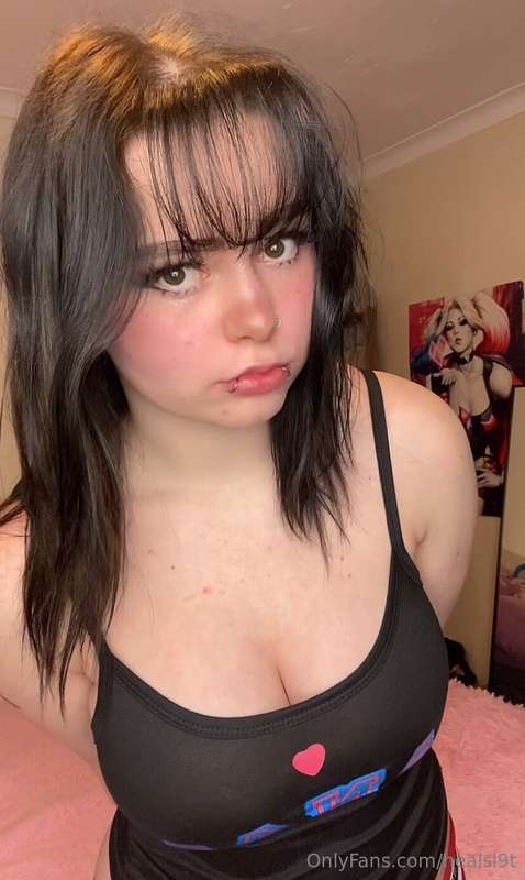 pov: I'm bored and I can't stop sending u selfies while u wo.. 3