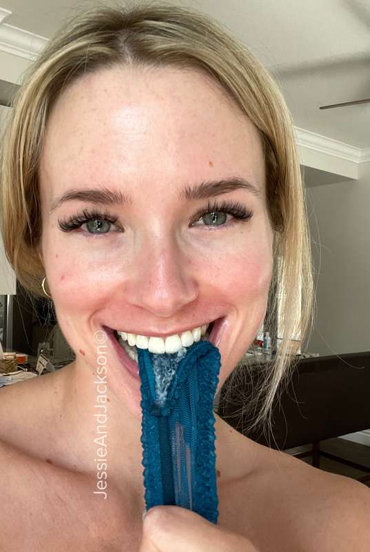 **Creampied panties taste the best** 👅💦
Speaking of creampie.. 6
