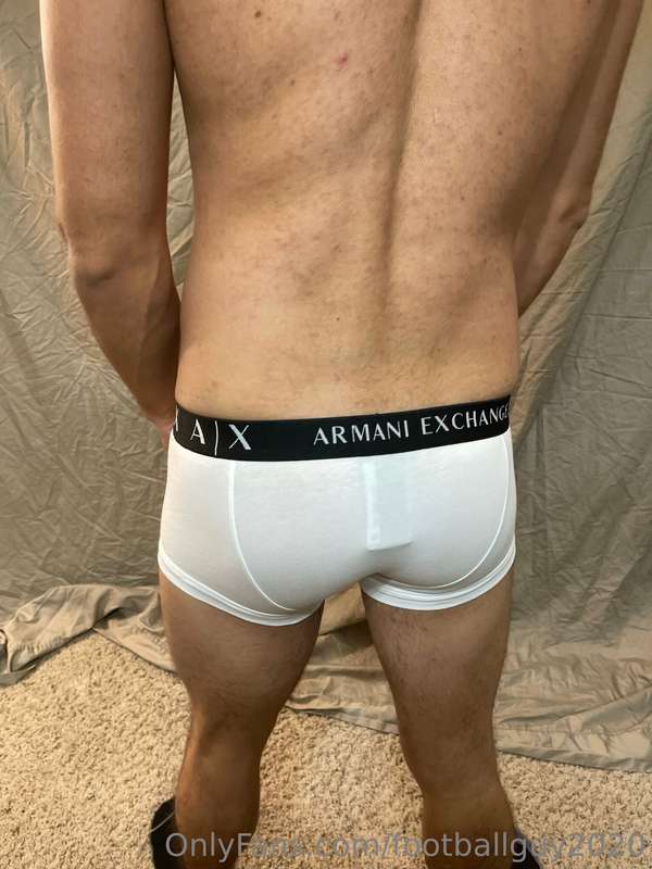 PVT Martinez shows off his goods lol set 4 27