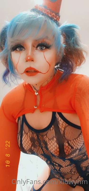 Check your inboxes for something special🤡🤡