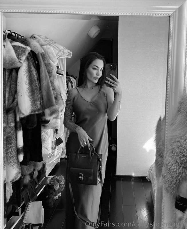 I like your ideas...how about we make a date?🖤