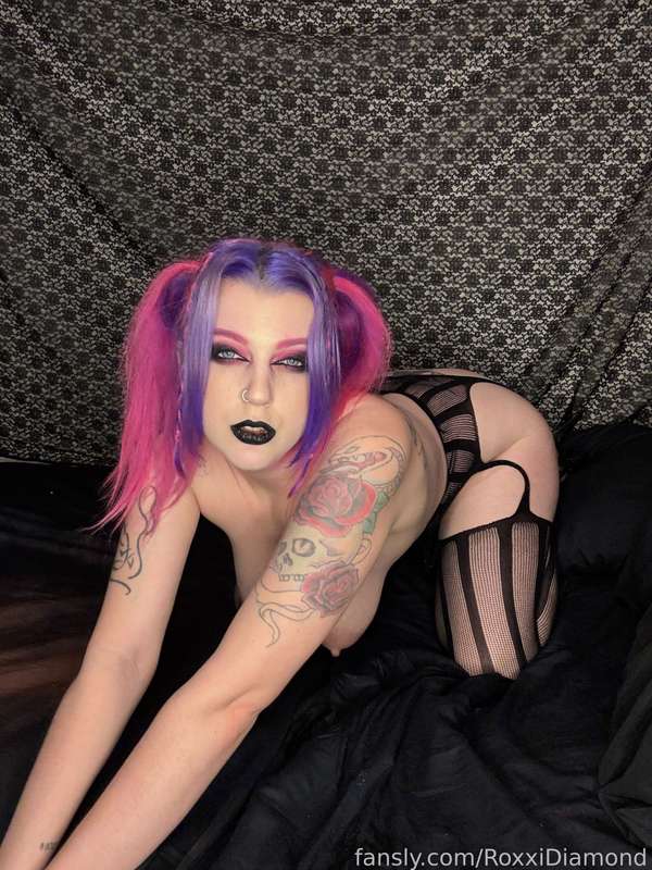 Roxxidiamond - Fansly - 20 Feb, 2025 22