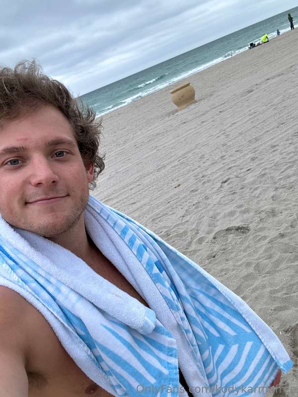 Beach days 🥰