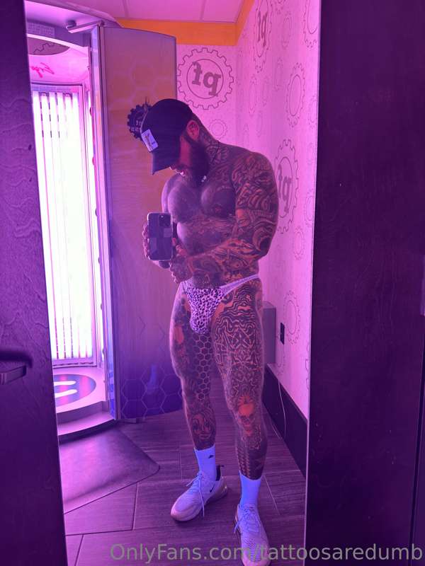 Love these undies! The lace back really does it for me🥹