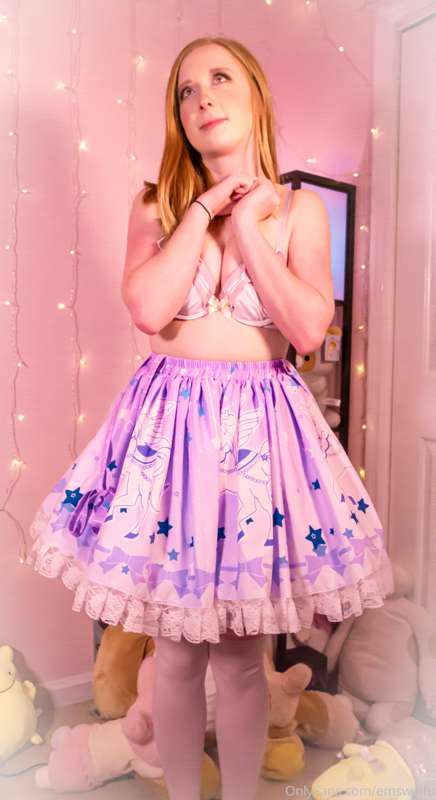 Am I'm still cute enough for you? 💕🌸💕😘 I hope you love this .. 10