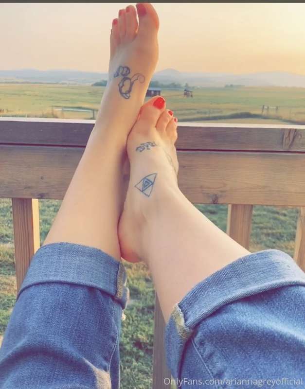 Red toes, perfect soles