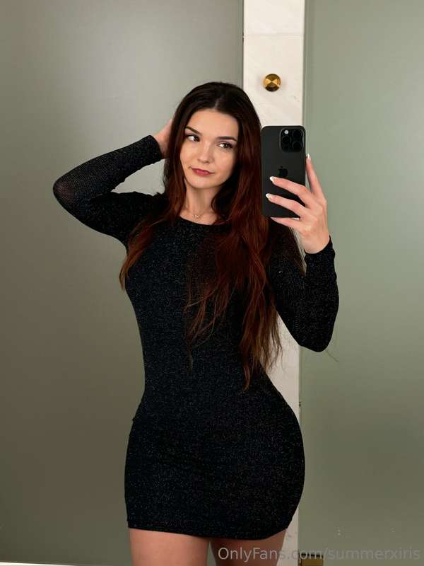 what do u think about my dress? (づ_ど)