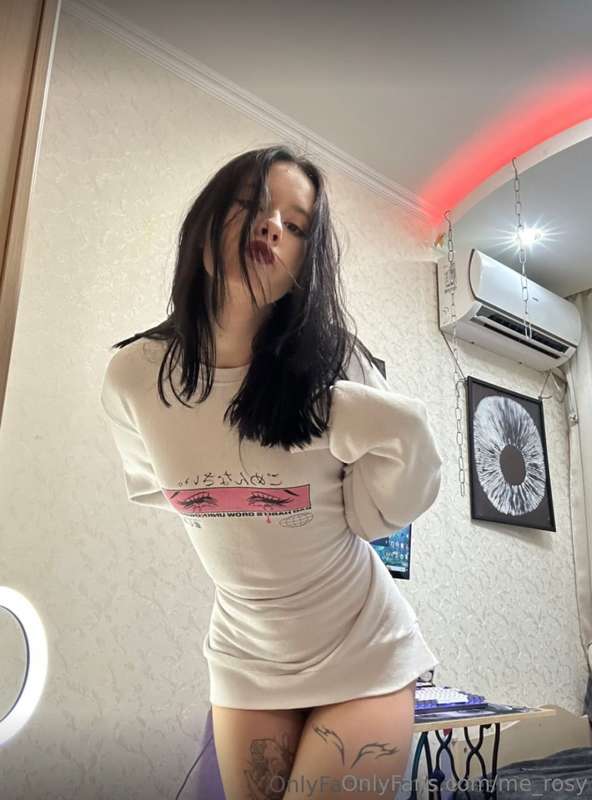 AMAZING LUSTFUL CUTIE 🤤 🔥 @sexiest_dragon PERVERTED FETISH, ..