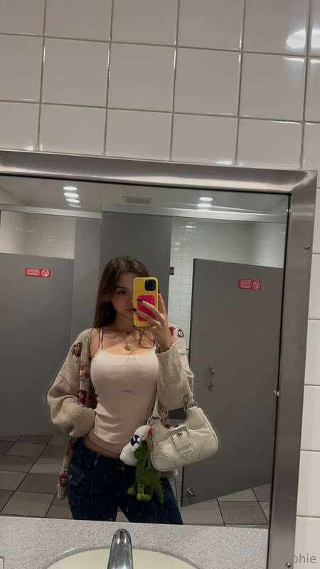 recent mirror selfies :) 2