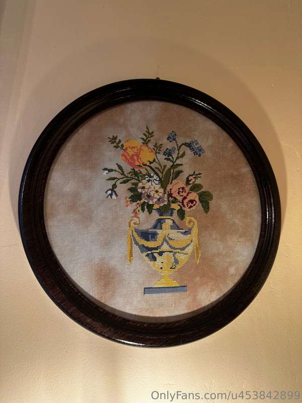 My mom creates the most beautiful decorations for our home, .. 6