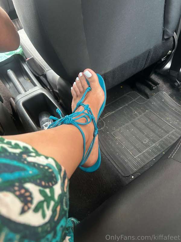 New white pedicure available for customs and videochat
