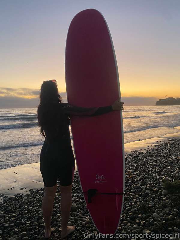 Your favorite surfer Barbie 💗🏄🏽‍♀️😚 1