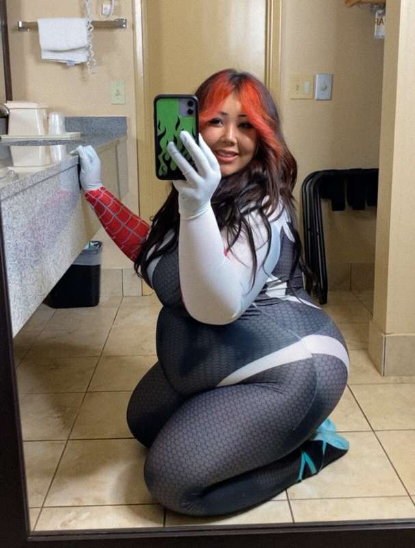 let me tie u up 🕷️🕸️