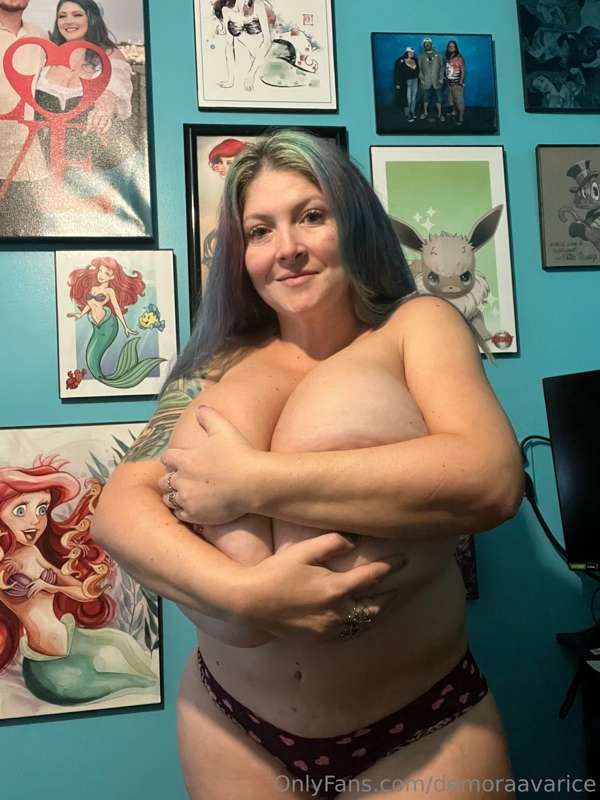 Some pics form the flash sale the other day, I’ll do the vid.. 21