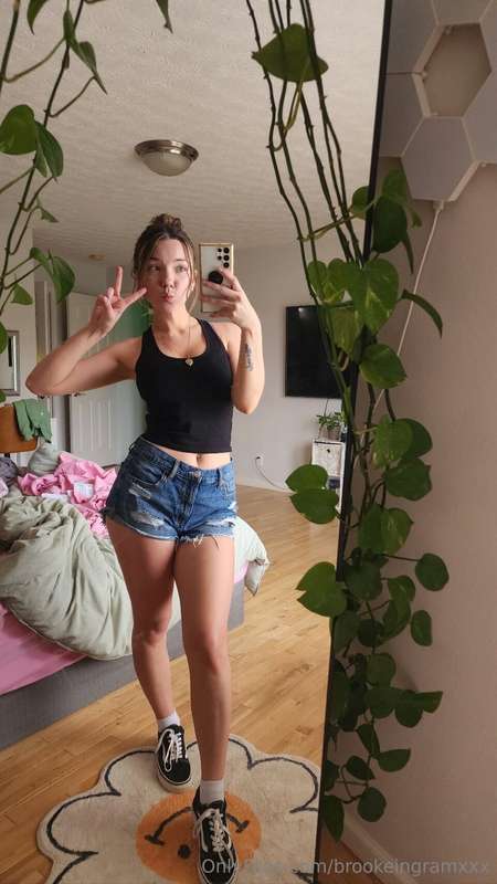 ootd. Not a nude but felt cute 😜 2