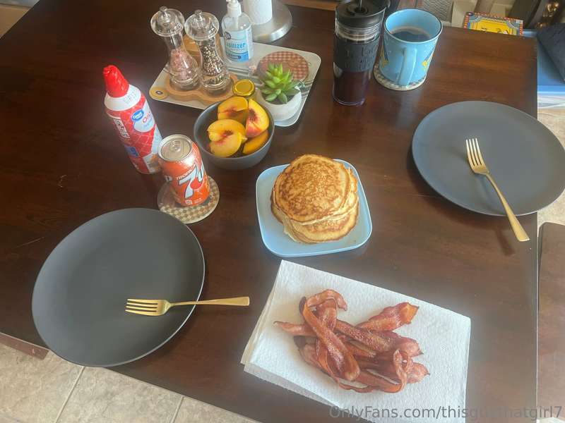 Breakfast twas on fleek this morning!