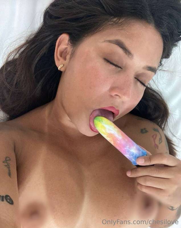 @wetlorexo 🔥20, latina, with an angel’s face and a devil’s t..