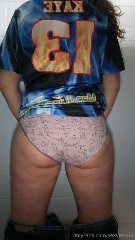 Went with the good ol granni panties today 😜 2