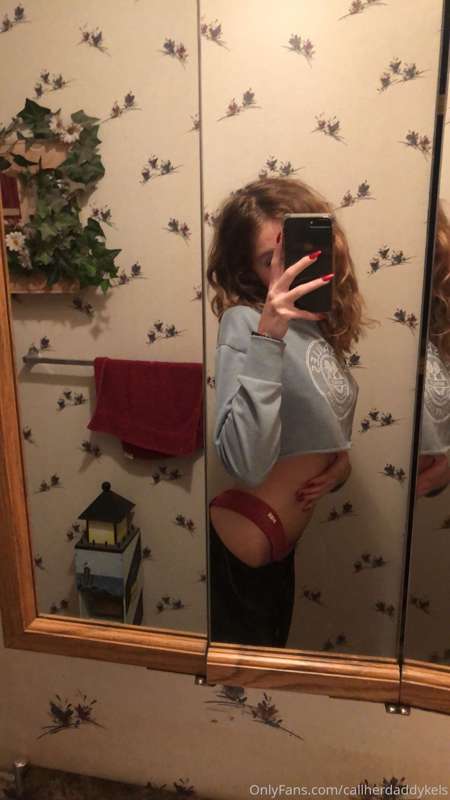 red😻💋🥰❤️ 2