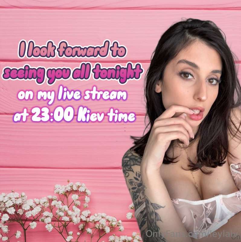 🎀 DON'T FORGET! Already today - my hot live broadcast! 😍📅 To..