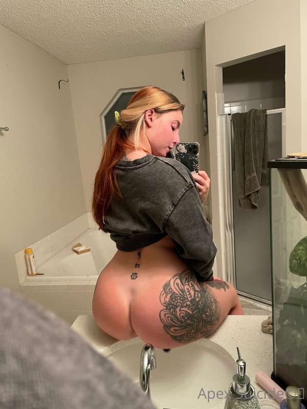Mirror pics 🥰 11