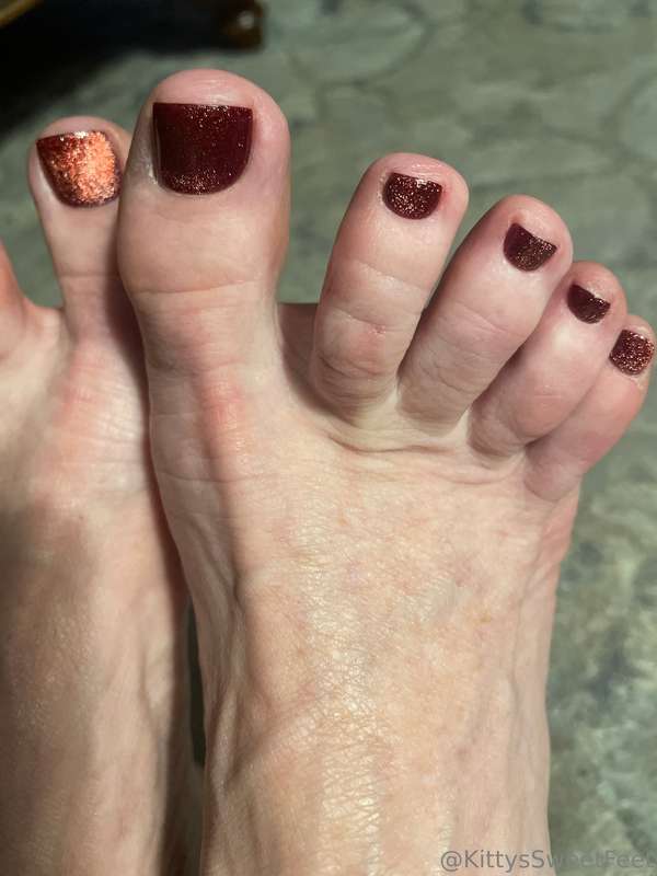 Soft, smooth skin and perfectly polished toes—nothing says i.. 3