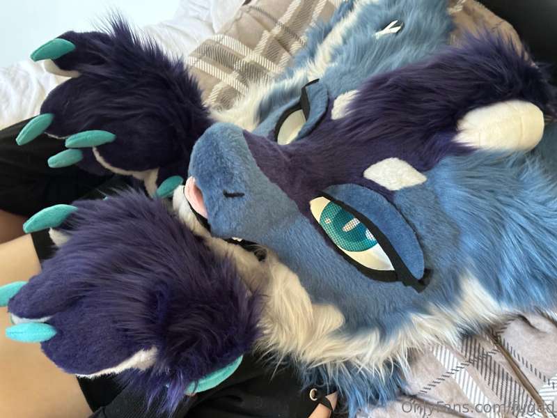 My first pictures with our new suits !  Say Welcome to Fugam.. 18