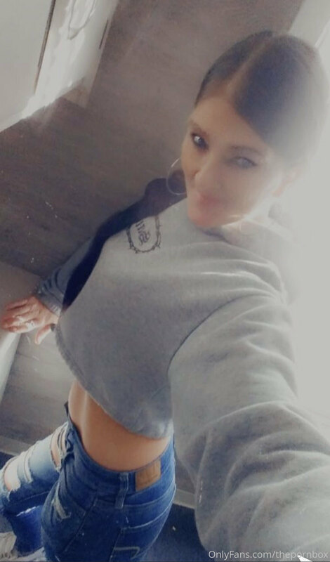 https://onlyfans.com/heatherbond27?rec=53293661   Happy new ..