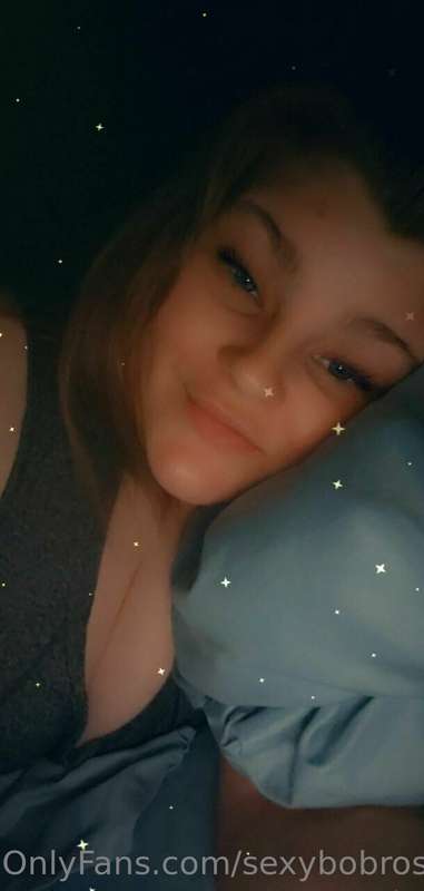 Tired this morning! How's it going babes!?