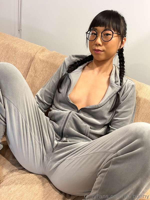 Which pic excited your cock the most? 😼 8