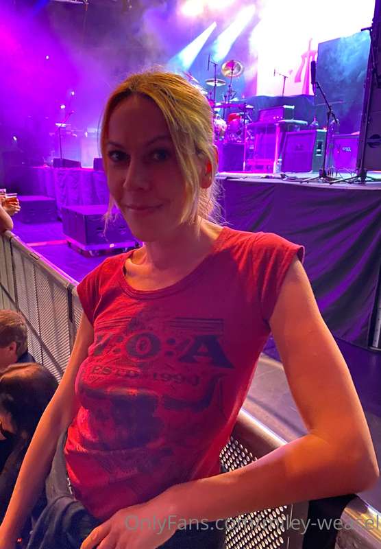 Gestern endlich das erste Konzert nach über 2 Jahren gesehen..