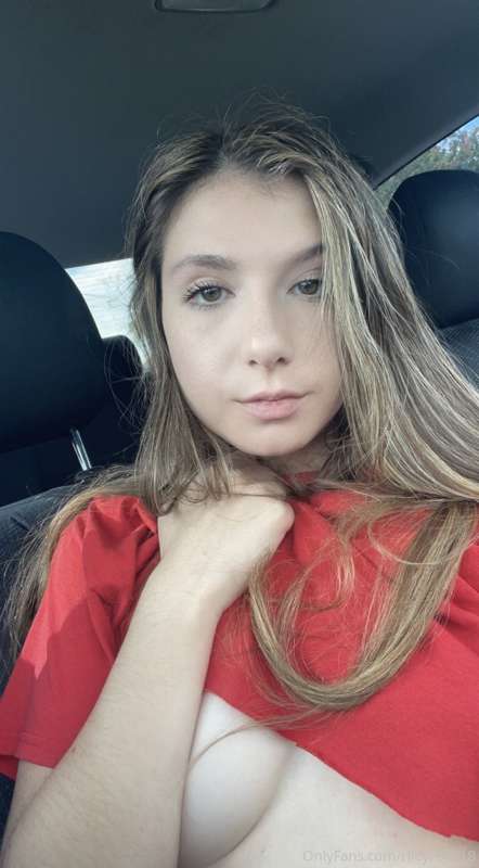 Talking to my rebillers and tippers all day ❤️❤️ cum chat w ..