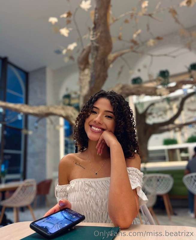 Catch me looking fabulous and carefree 💅