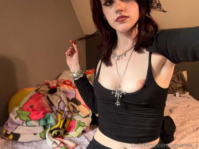Undeadserana - Onlyfans - 06 Jun, 2024 2