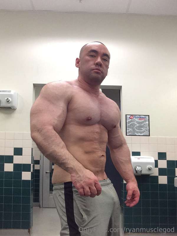 Ryanmusclegod - Onlyfans - 16 Dec, 2024