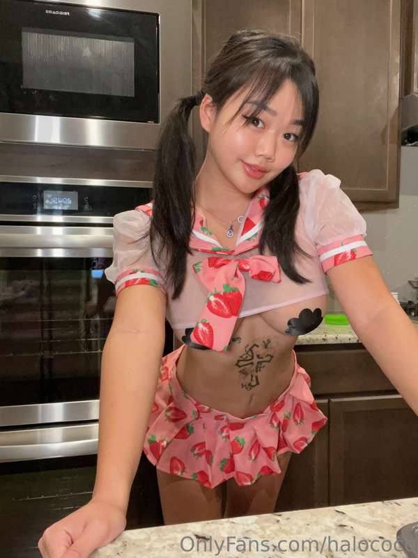 wanna try my cupcake? 🧁