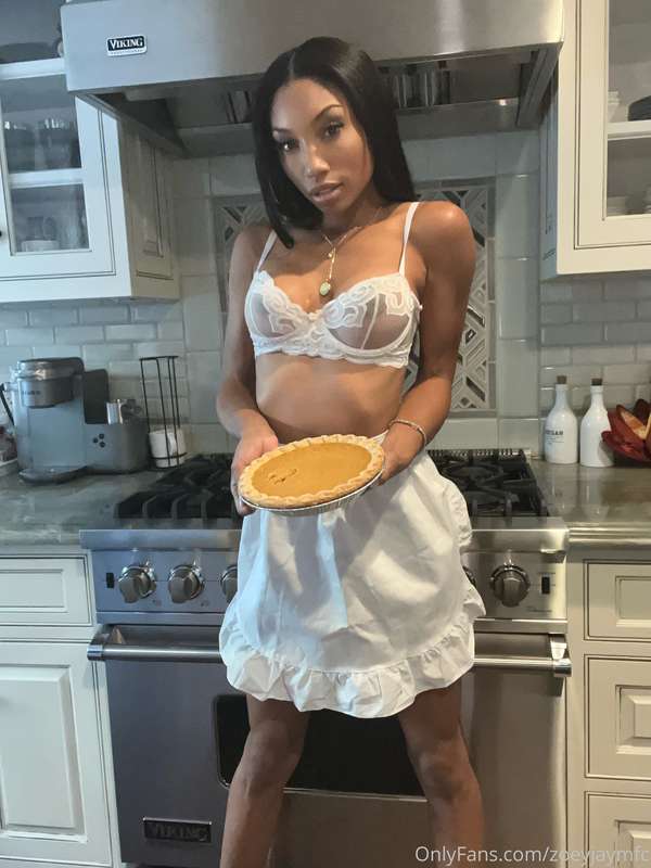 What's your favorite part of Thanksgiving?? 🦃🥧🍁