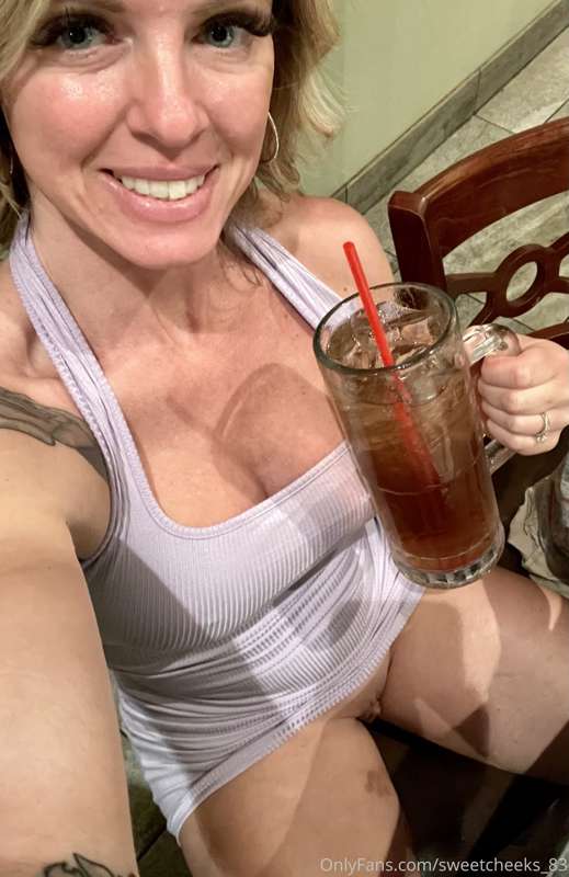 Happy hour 🍻 have you ever had a Texas Tea? 😋