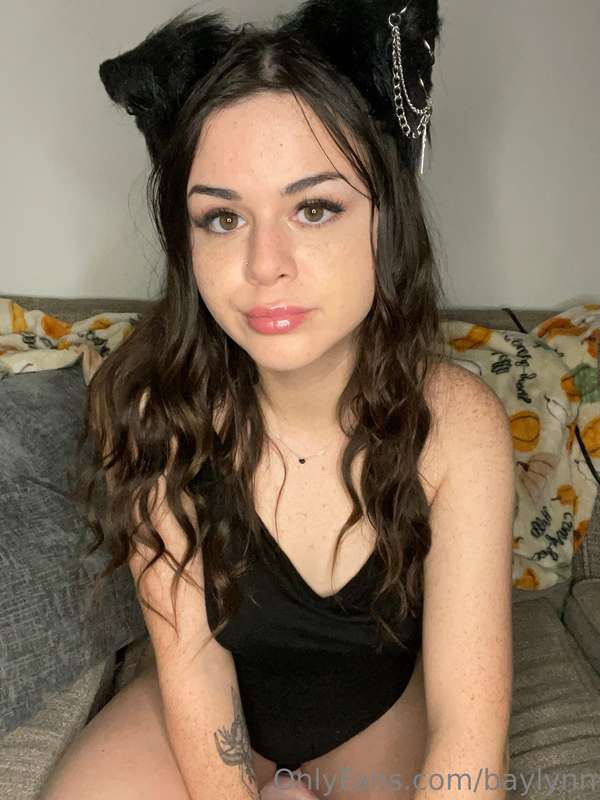 Oh look it’s me 🤪 if you wanna see me use this toy for the f.. 1